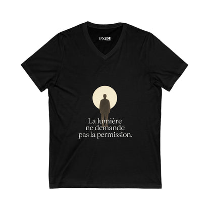 La Lumière ne demande pas la permission. Tee — UNIK.
